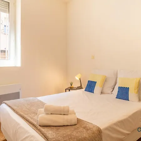 Grece - Centre - Proche Des Commodites * Toulouse