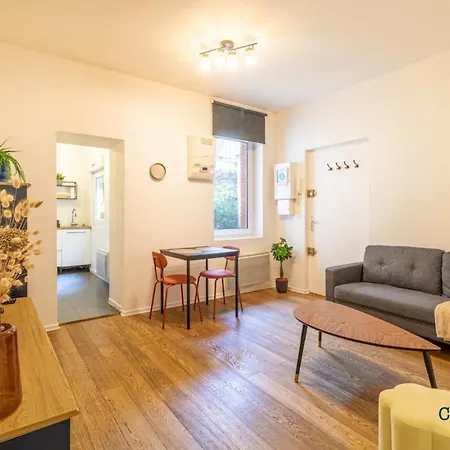 Grece - Centre - Proche Des Commodites * Toulouse